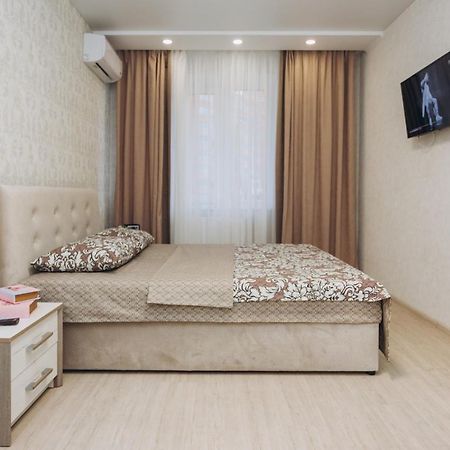 Luxe Apart-Hotel Near Lavina New Building 1 Floor Sumy Bagian luar foto