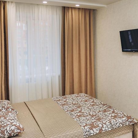 Luxe Apart-Hotel Near Lavina New Building 1 Floor Sumy Bagian luar foto