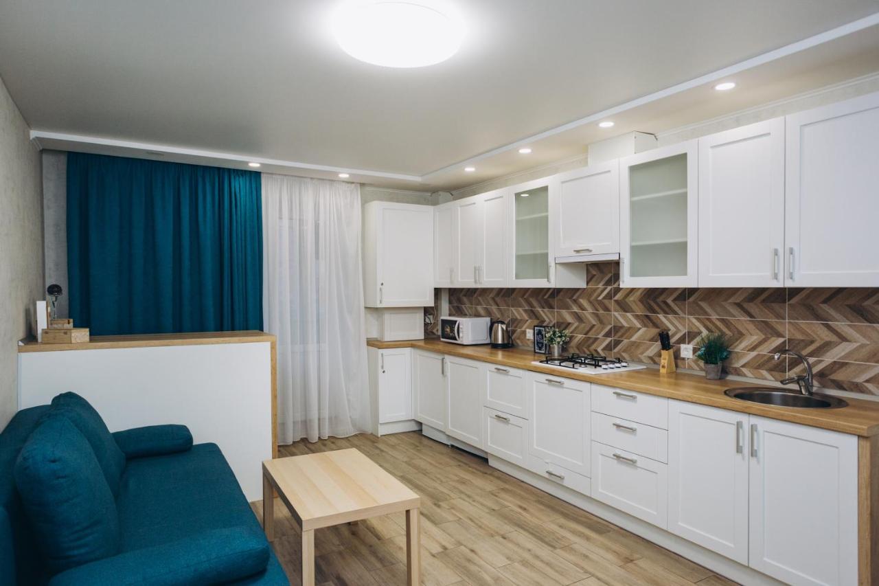 Luxe Apart-Hotel Near Lavina New Building 1 Floor Sumy Bagian luar foto